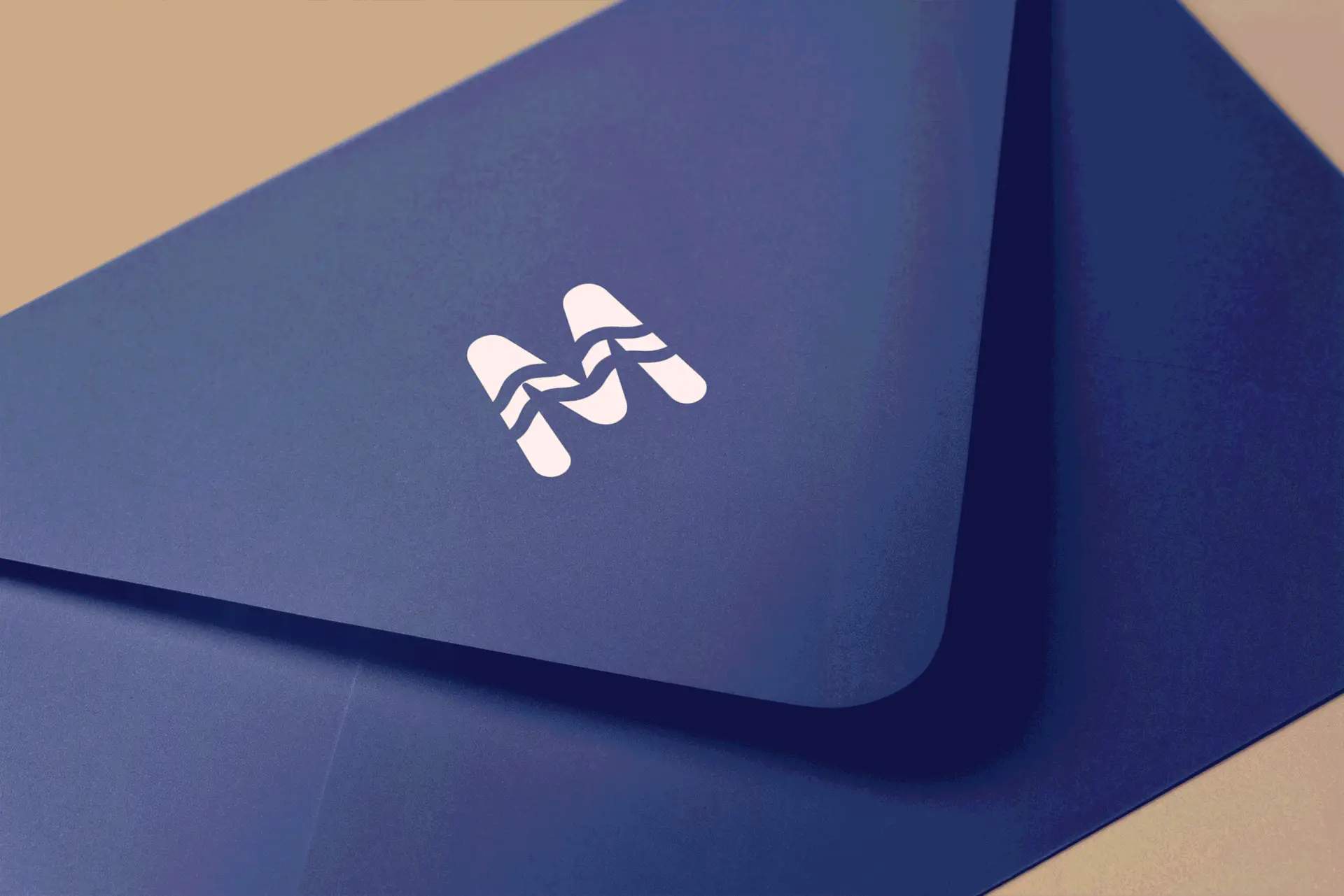 Création d’identité visuelle et logo de marque